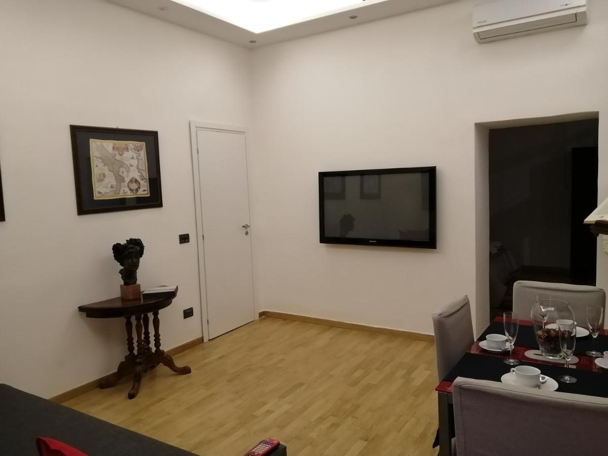 La Dimora Dei Borbone Apartment Naples Exterior photo